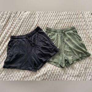 Old Navy Casual Shorts Set - black green size Medium